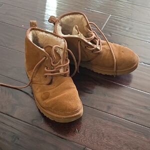 UGG Tan Boots with Cream Fur Lining